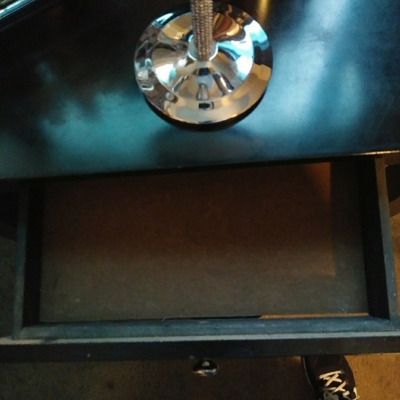 Vanity - Picture 4 of 4